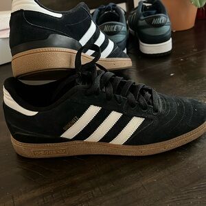 Brand new without box. Adidas Busenitz size 10